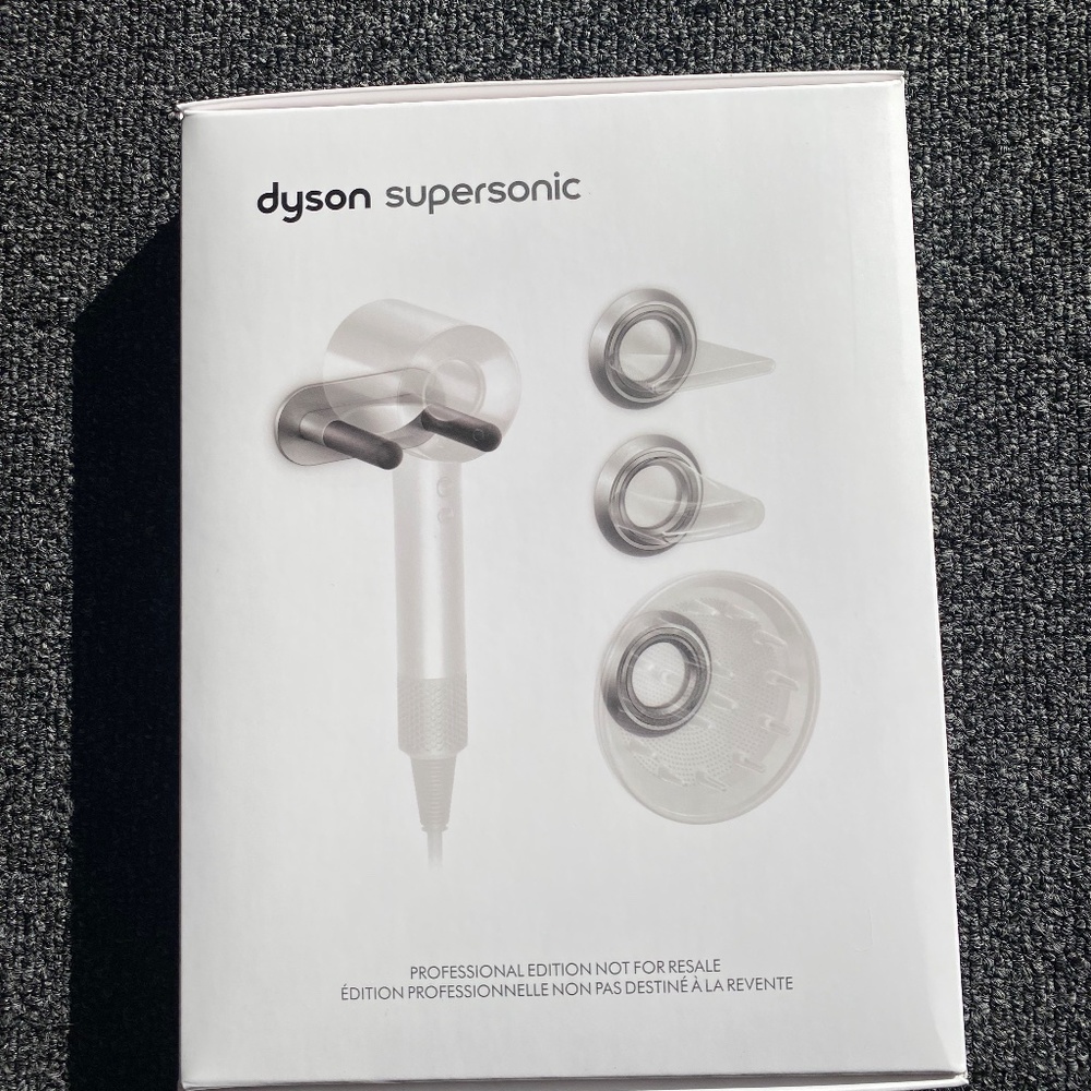 Dyson Supersonic Wall Cradle and Magnetic Attachment Docks
